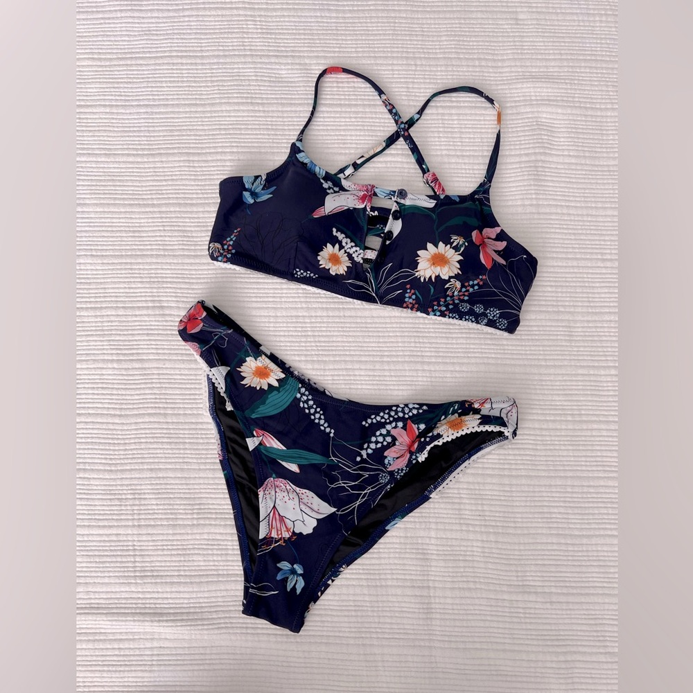 NWOT Cupshe Floral 2 Piece Bikini